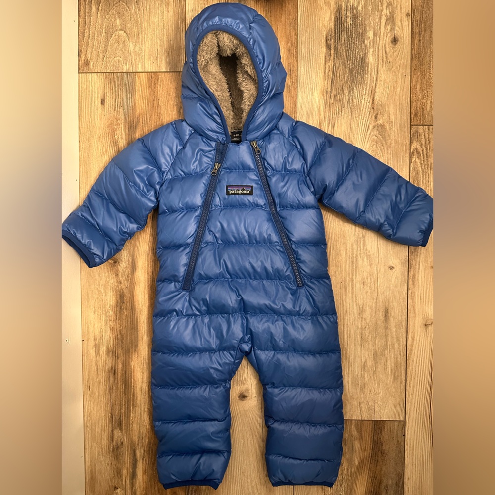 Patagonia Hi Loft Puffer Bunting (size 0-3 months) 

Like NEW
